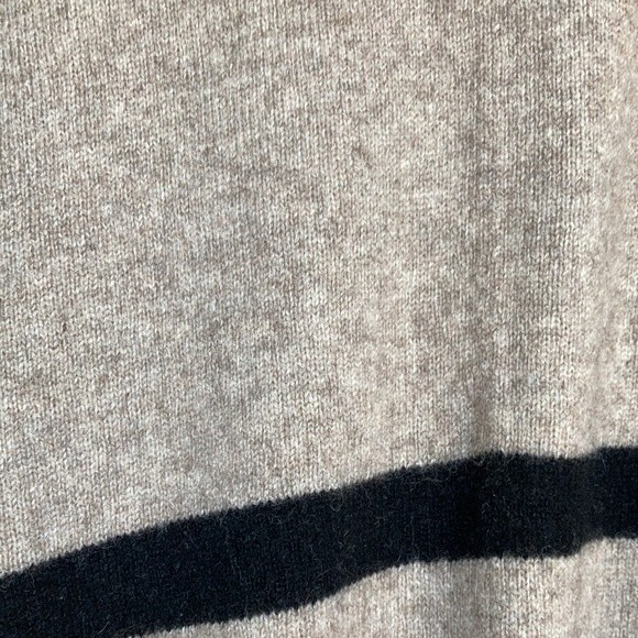 Tahari wool yak hair blend poncho sweater - Picture 2 of 7